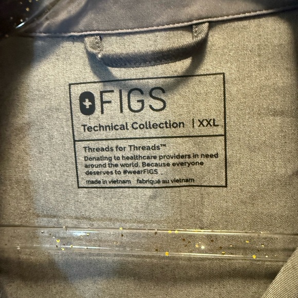 FIGS Grey Scrub Top with Collar size XXL - Picture 2 of 5